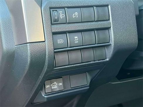 Certified 2025 Toyota Tacoma SR5 image 25