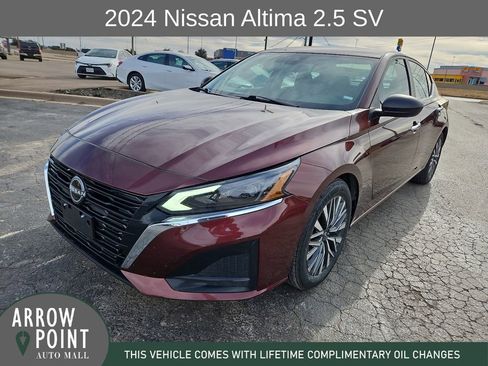 Used 2024 Nissan Altima 2.5 SV image 4
