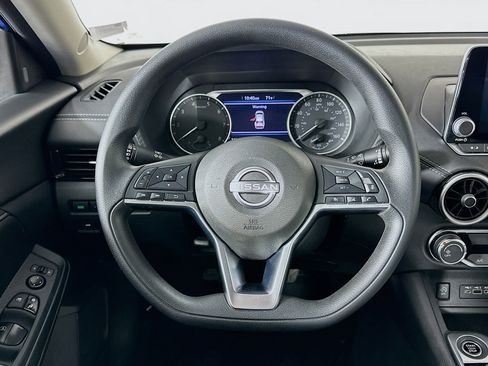 Used 2025 Nissan Sentra SV image 18