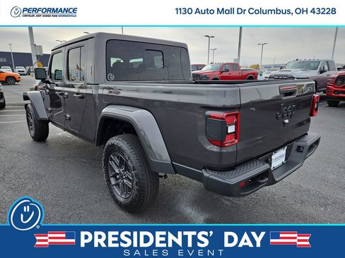 New 2026 Jeep Gladiator Sport image 5