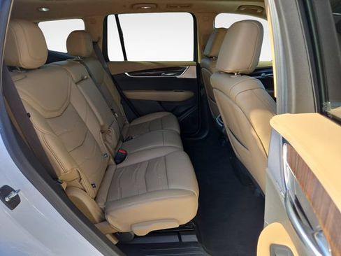 Used 2024 Cadillac XT6 Premium Luxury w/ Platinum Package AWD/4WD image 34