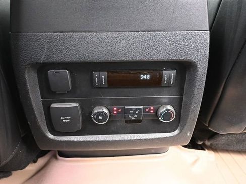 Used 2015 Lincoln Navigator 4WD image 40