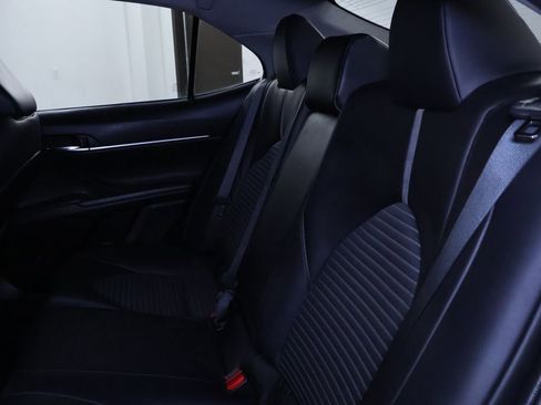 Used 2023 Toyota Camry SE image 13