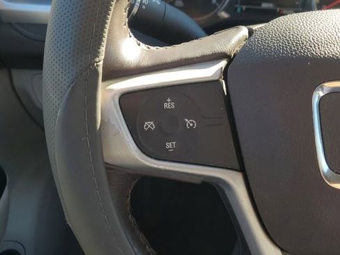 Used 2018 GMC Acadia SLT image 24