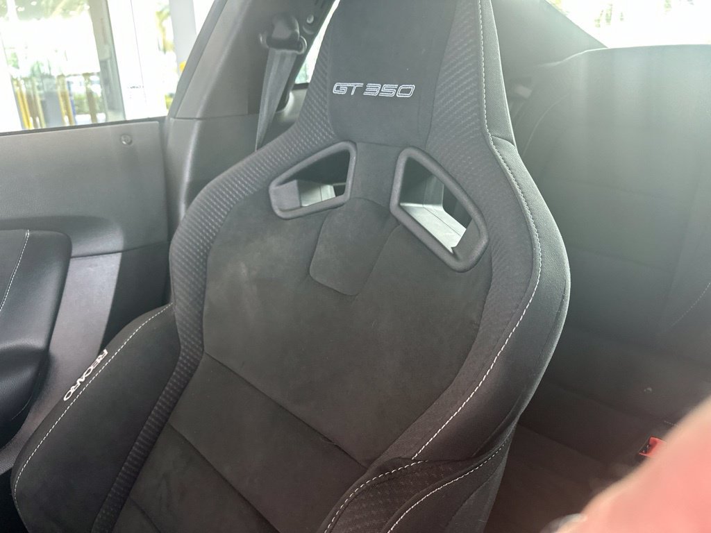 Used 2018 Ford Mustang Shelby GT350 w/ Electronics Package RWD image 5