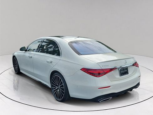 Certified 2022 Mercedes-Benz S 500 4MATIC image 4