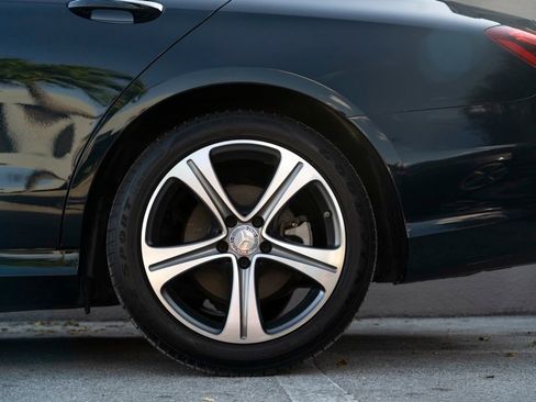 Used 2017 Mercedes-Benz E 300 image 73