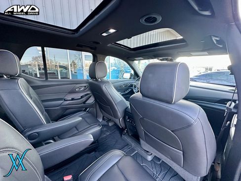 Used 2022 Chevrolet Traverse Premier w/ LPO, Floor Liner Package AWD/4WD image 28