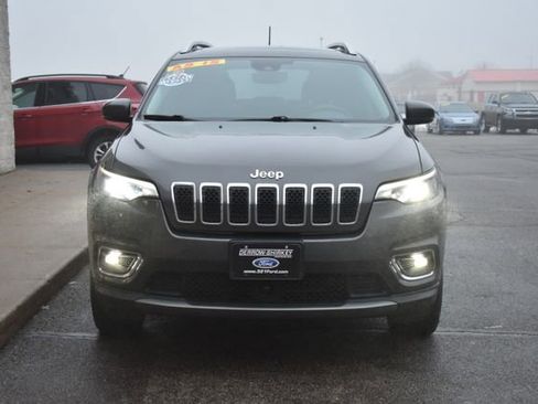 Used 2019 Jeep Cherokee Limited w/ Luxury Group image 8