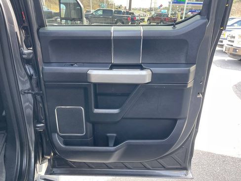 Used 2019 Ford F150 Lariat w/ Equipment Group 502A Luxury AWD/4WD image 30