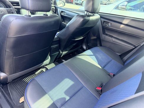 Used 2017 Toyota Corolla SE w/ SE Premium Package image 4