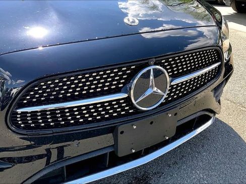 Used 2023 Mercedes-Benz E 350 4MATIC Sedan image 6