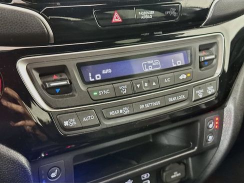 Used 2025 Honda Ridgeline Black Edition image 26