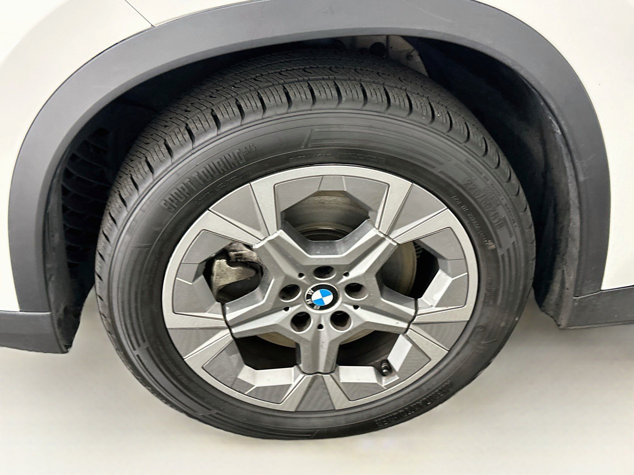 Used 2023 BMW X1 xDrive28i AWD/4WD image 11