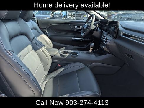 Used 2026 Ford Mustang Premium RWD image 28