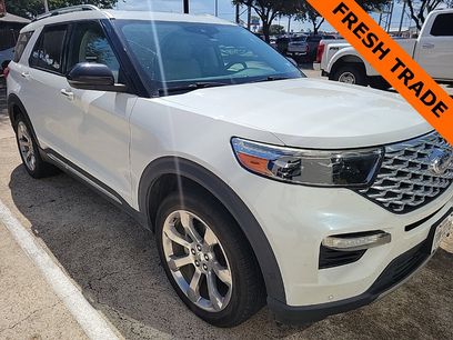 Used 2020 Ford Explorer Platinum w/ Premium Technology Package