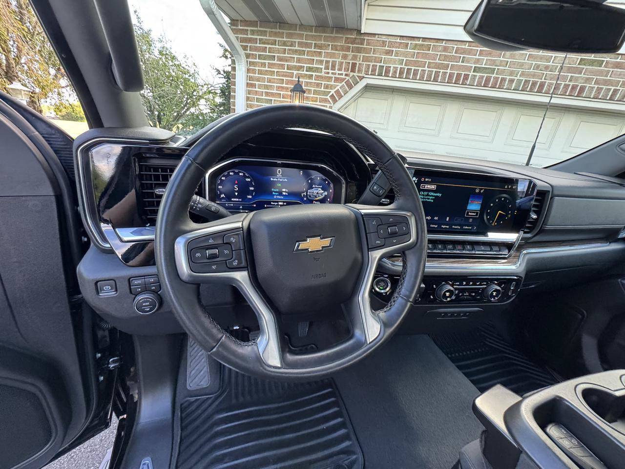 Used 2024 Chevrolet Silverado 3500 LT w/ Convenience Package AWD/4WD image 12