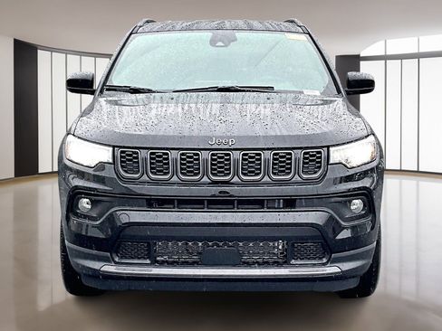 New 2026 Jeep Compass Latitude image 16