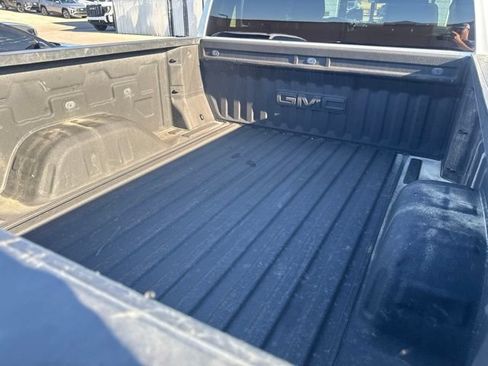 Used 2023 GMC Sierra 1500 SLE w/ X31 Off-Road Package AWD/4WD image 7
