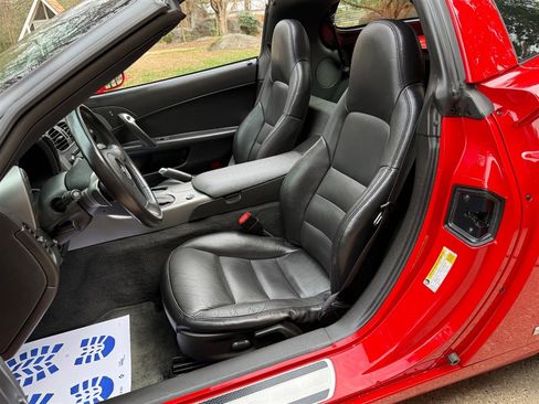 Used 2007 Chevrolet Corvette Coupe image 50