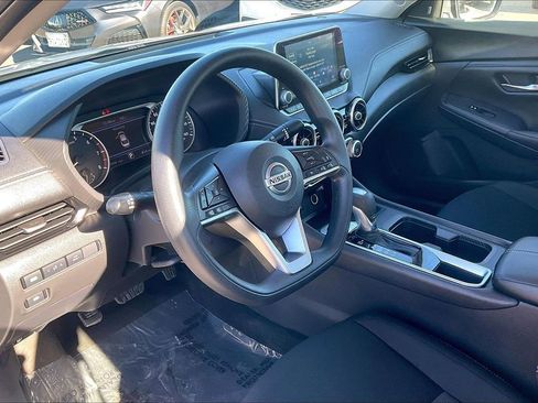 Used 2023 Nissan Sentra SV image 20