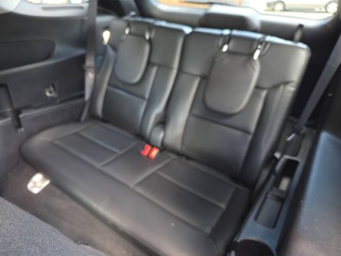Used 2020 Ford Explorer XLT w/ Equipment Group 202A RWD image 21