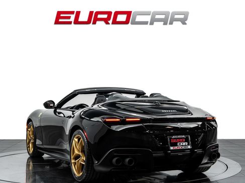 Used 2026 Ferrari Roma Spider RWD image 4