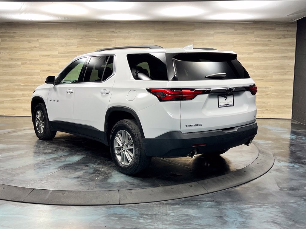 Used 2023 Chevrolet Traverse LT FWD image 18
