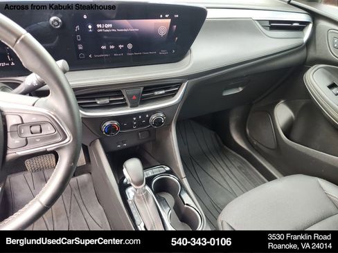 Used 2024 Buick Encore GX Preferred FWD image 27