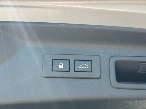 Used 2026 Subaru Forester Premium AWD/4WD image 32