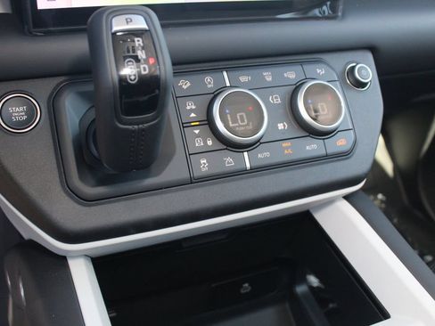 New 2025 Land Rover Defender 130 S AWD/4WD image 15