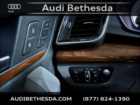 Used 2023 Audi Q5 2.0T Prestige w/ Prestige Package image 17