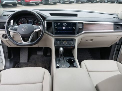 Used 2021 Volkswagen Atlas SE w/ Panoramic Sunroof Package image 23