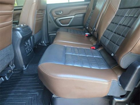 Used 2016 Nissan Titan Platinum Reserve image 19
