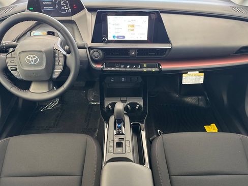New 2027 Toyota Prius Plug-In Hybrid FWD image 15