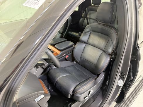 New 2026 Lincoln Navigator L Black Label image 10