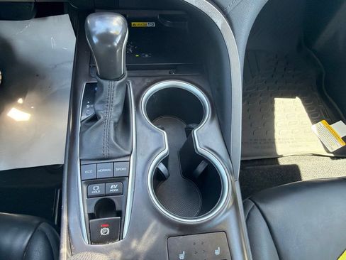 Used 2023 Toyota Camry XLE w/ Cold Weather Package FWD image 22