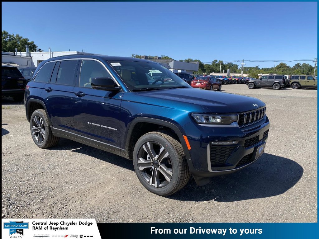 New 2027 Jeep Grand Cherokee Limited AWD/4WD image 1
