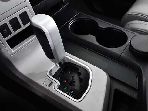 Used 2008 Toyota Tundra Limited image 34