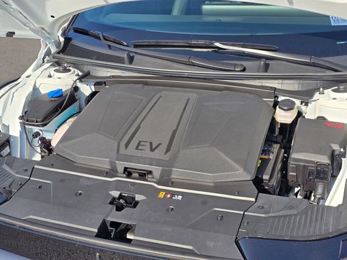 New 2025 Hyundai Ioniq 5 XRT image 12