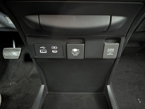 New 2026 Honda Odyssey Touring image 10