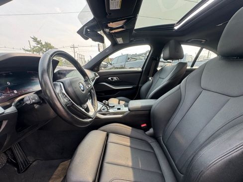 Used 2021 BMW 330i xDrive Sedan w/ Premium Package AWD/4WD image 21