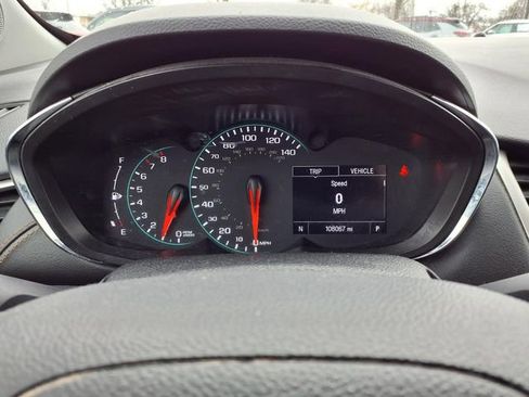 Used 2019 Chevrolet Trax LT w/ LT Convenience Package image 14