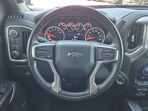 Used 2021 Chevrolet Silverado 1500 LT Trail Boss w/ Convenience Package II image 15