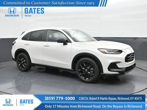 Used 2025 Honda HR-V Sport image 1