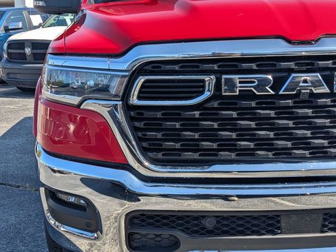Used 2025 RAM 1500 Big Horn AWD/4WD image 9