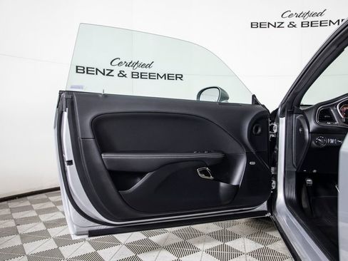 Used 2019 Dodge Challenger SRT Hellcat image 15