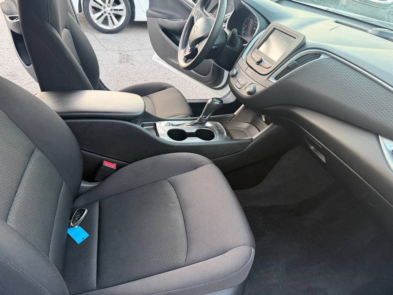 Used 2018 Chevrolet Malibu LS FWD image 22
