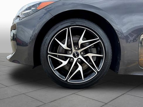 Used 2023 Kia Stinger GT-Line w/ Sun & Sound Package RWD image 11