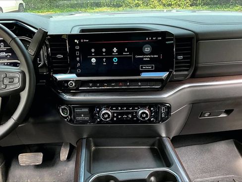 Used 2024 GMC Sierra 2500 SLT w/ SLT Convenience Package AWD/4WD image 9